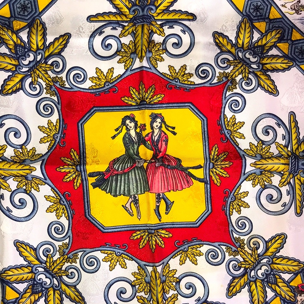 Hermès 💯% Silk Scarf 🧣